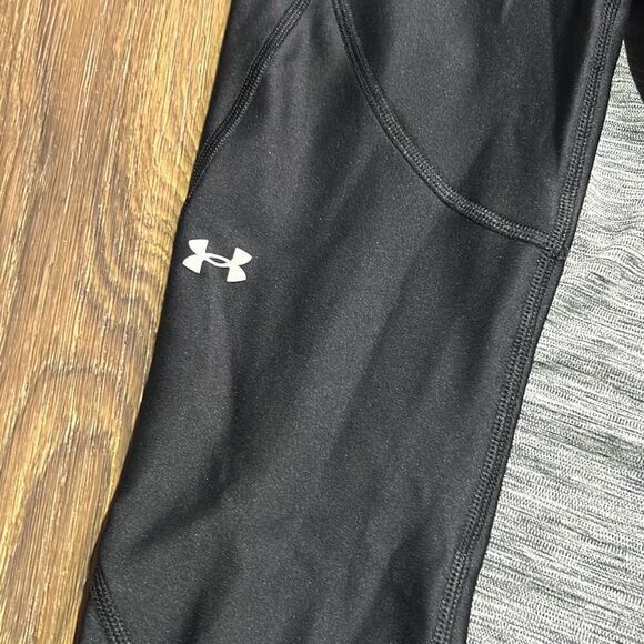 Under Armour Womens Black & Gray Compression Leggings Loose Fit Tank Top Small - Picture 2 of 10